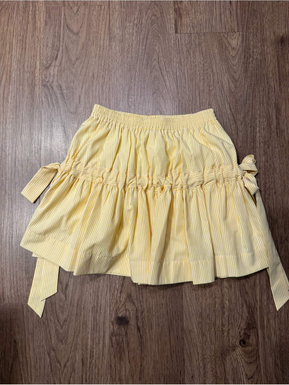 Wishlist yellow Pin Stripe Elastic Waist Mini Skirt with Side Ties size S NWOT - Picture 4 of 7